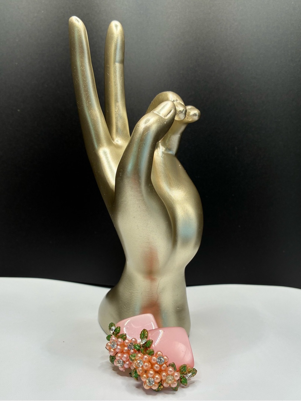 Vintage Resin Pink Floral Cluster Clip-On Earrings - Picture 11 of 15